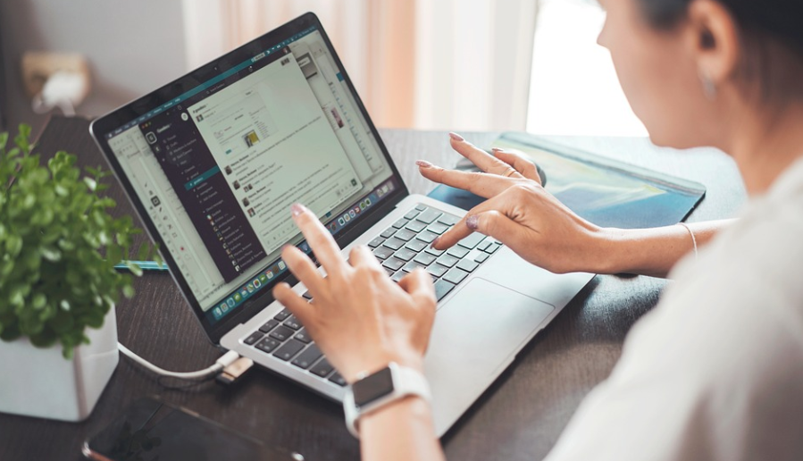 美國杰出人才移民申請最新政策-鷹飛國際