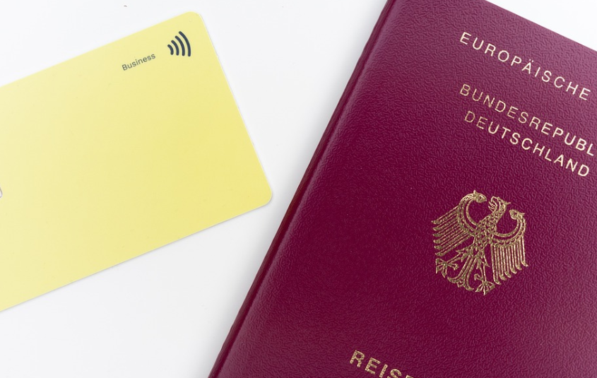 案例分析：驚險又刺激的F1簽證加急