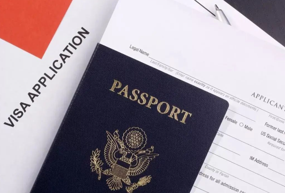 美國L1簽證：全家移民+快速拿綠卡，揭秘高管的黃金通道！